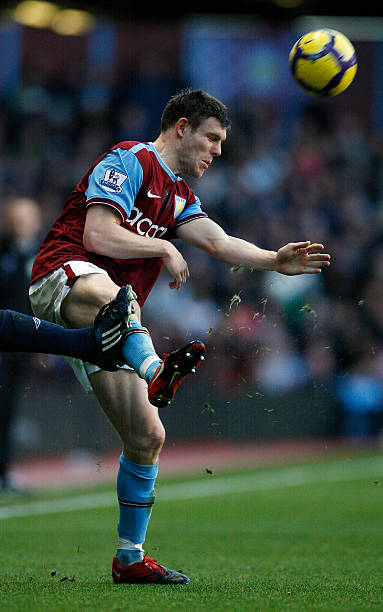 勇士與太陽比賽回顧：13人輪換時間分配不均 科爾或自陷困境.