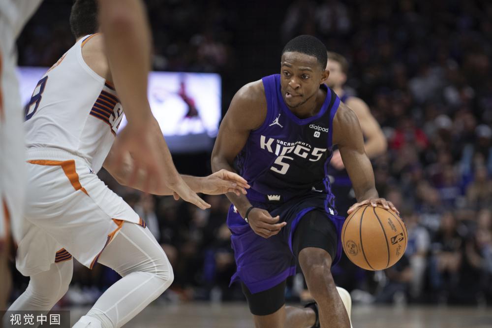 亞特蘭大鎖定拿波裏中場弗洛倫肖 斯卡馬卡重傷交易受阻.