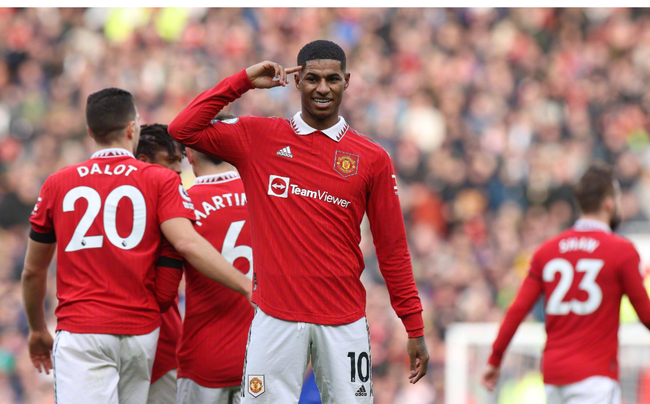 也流露出一 也流露出一