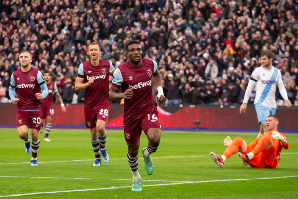 442評90年代後衛Top10：米蘭占據前三，卡洛斯卡福排名第五至六.